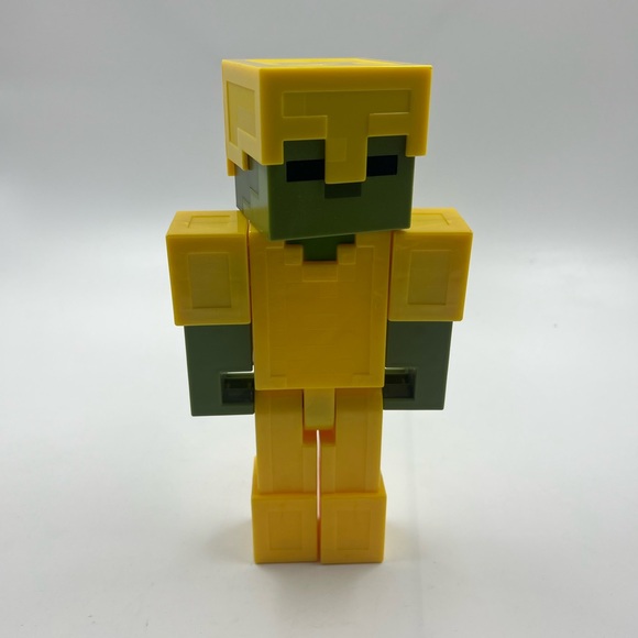 Minecraft Gold Armoured Figure Toy - Picture 1 of 2